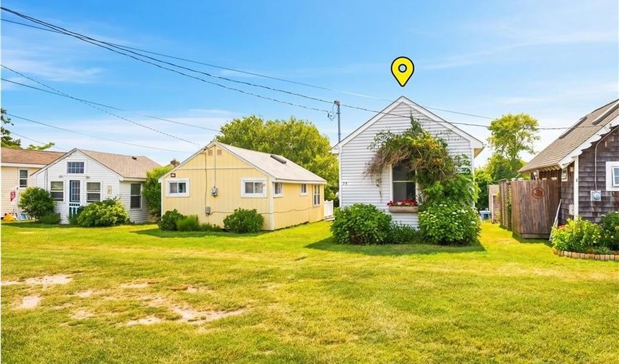 64 Burnside Ave, Narragansett, RI 02882 - 1 Beds, 1 Bath
