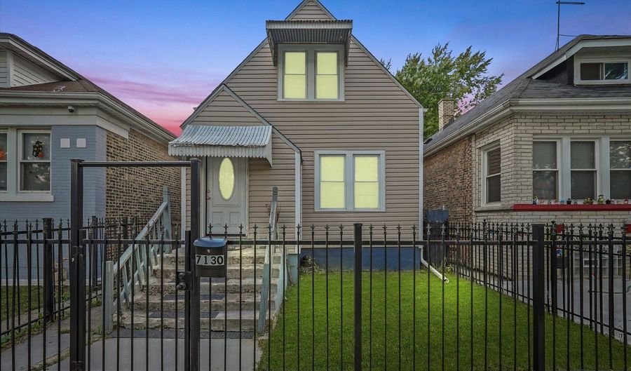 7130 S Seeley Ave, Chicago, IL 60636 - 3 Beds, 2 Bath