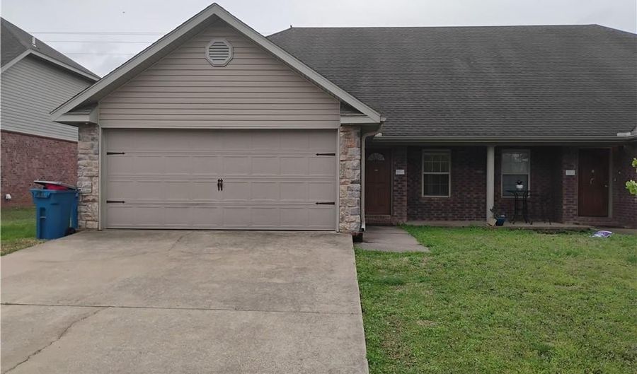 3003 Deerfield Blvd 2, Bentonville, AR 72713 - 3 Beds, 3 Bath