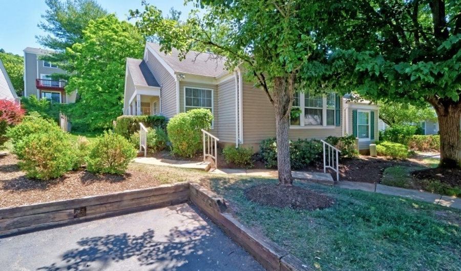 430 Cardinal Ln, Bedminster, NJ 07921 - 3 Beds, 2 Bath