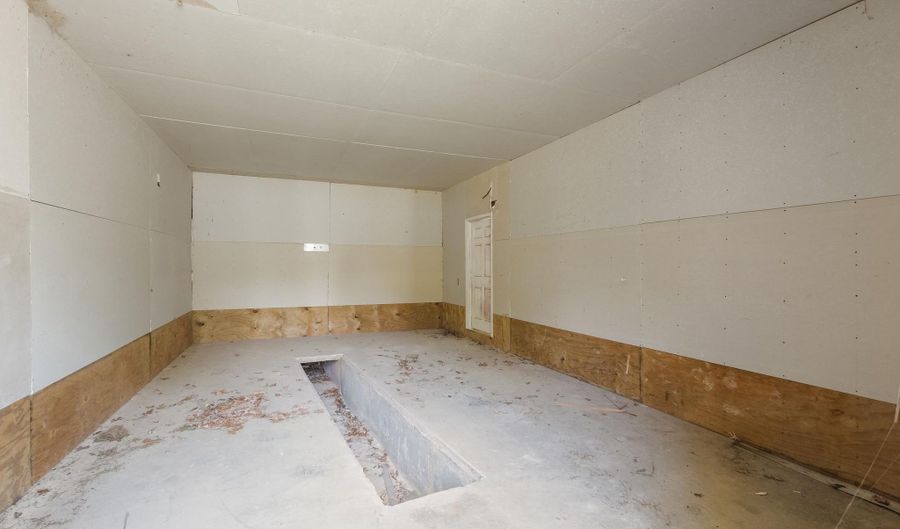 12316 Styles Rd, Bauxite, AR 72011 - 3 Beds, 2 Bath
