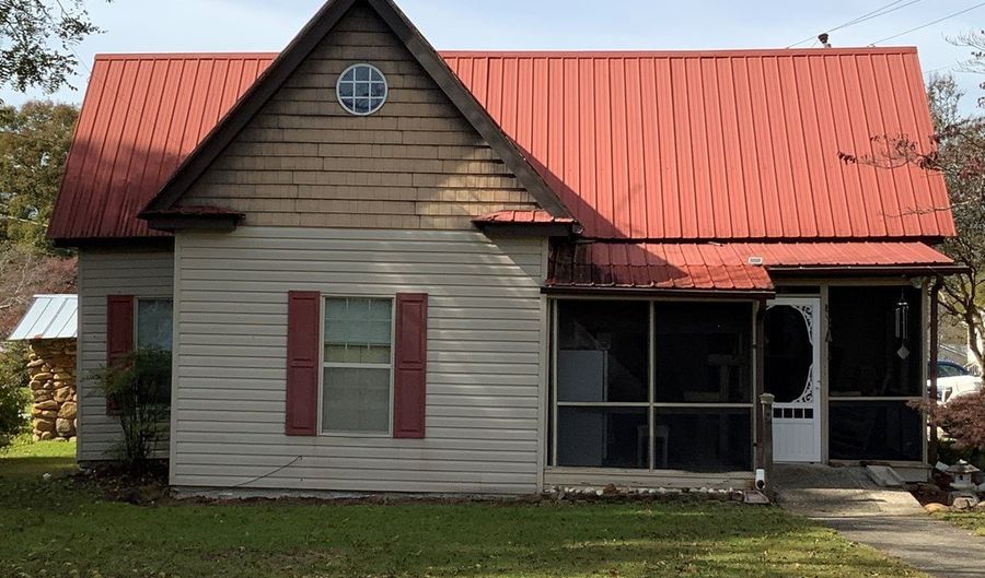 96 Connaheta Ave, Andrews, NC 28901 - 2 Beds, 2 Bath