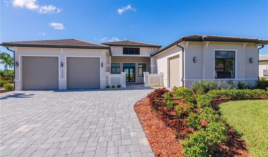 3389 Chestnut Grove Dr, Alva, FL 33920 - 3 Beds, 5 Bath