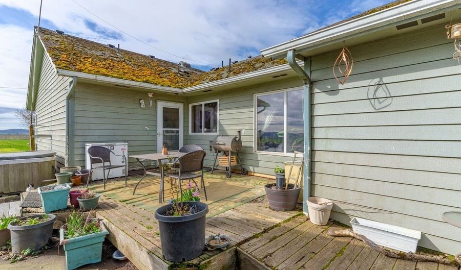 8990 PERRYDALE Rd, Amity, OR 97101 - 3 Beds, 2 Bath