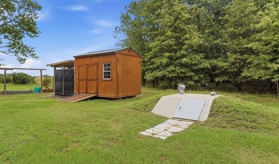 6827 E Rodeo, Atoka, OK 74525 - 3 Beds, 1 Bath