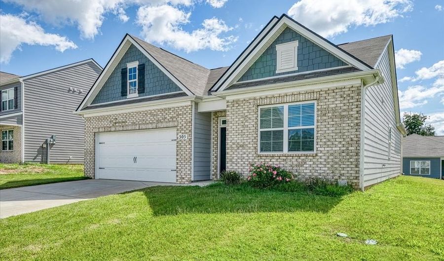305 Oliver Way, Baxter, TN 38544 - 4 Beds, 2 Bath