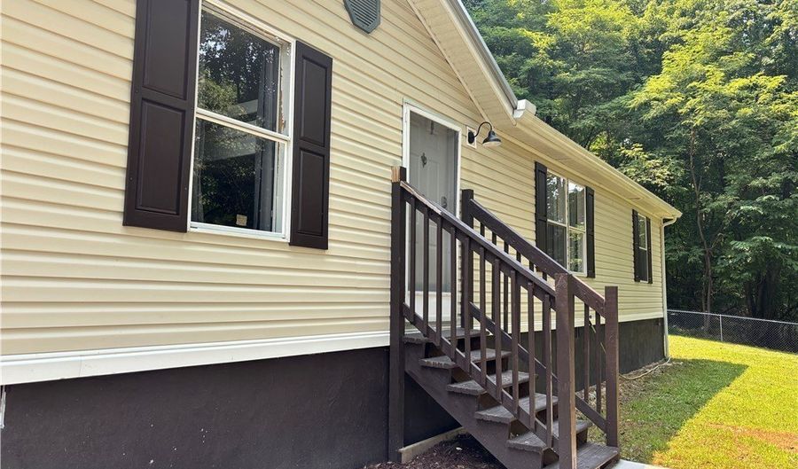 1609 Ella-s Way, Alum Creek, WV 25309 - 3 Beds, 2 Bath