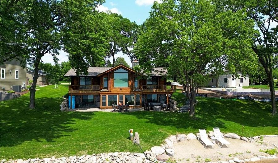 11365 89th St NW, Annandale, MN 55302 - 4 Beds, 2 Bath