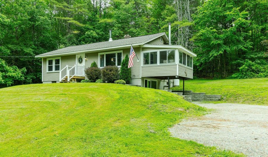 995 Route 9, Chesterfield, NH 03466 - 2 Beds, 2 Bath