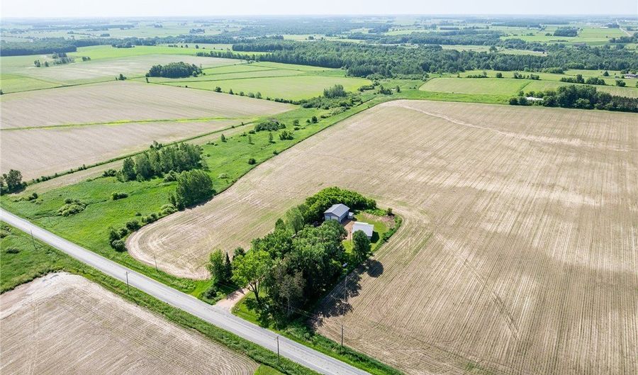 103183 Wuertzburg Rd, Abbotsford, WI 54405 - 4 Beds, 2 Bath
