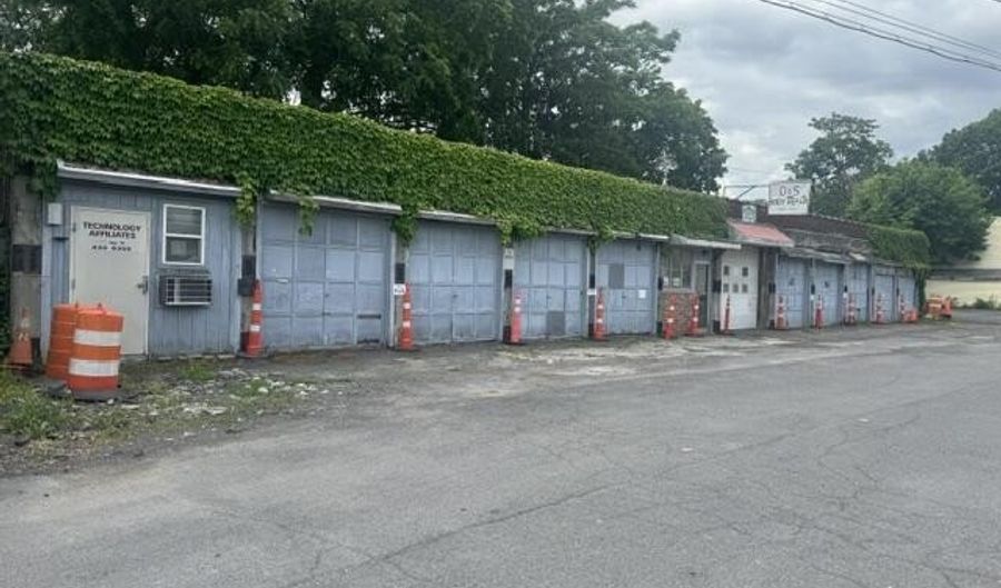 467 Jay St, Albany, NY 12203 - 0 Beds, 1 Bath