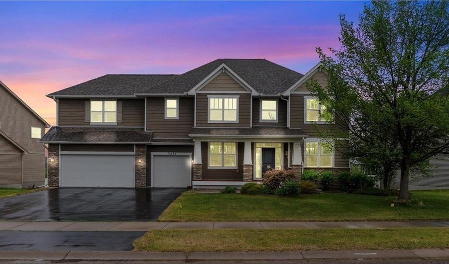 15365 Eagle Creek Way, Apple Valley, MN 55124 - 6 Beds, 6 Bath