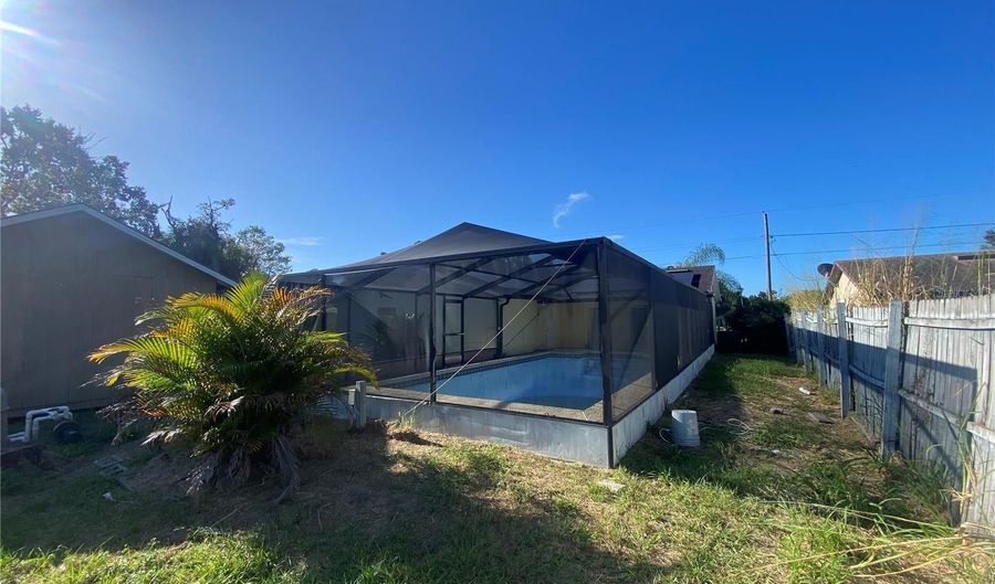 124 ELAINE Dr, Auburndale, FL 33823 - 3 Beds, 2 Bath