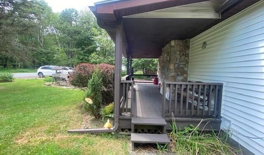 354 Old Stage Rd, Albrightsville, PA 18210 - 3 Beds, 1 Bath