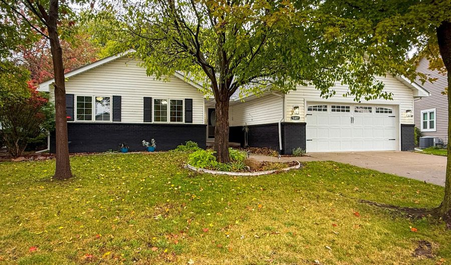 5327 Norris St, Ames, IA 50014 - 4 Beds, 3 Bath