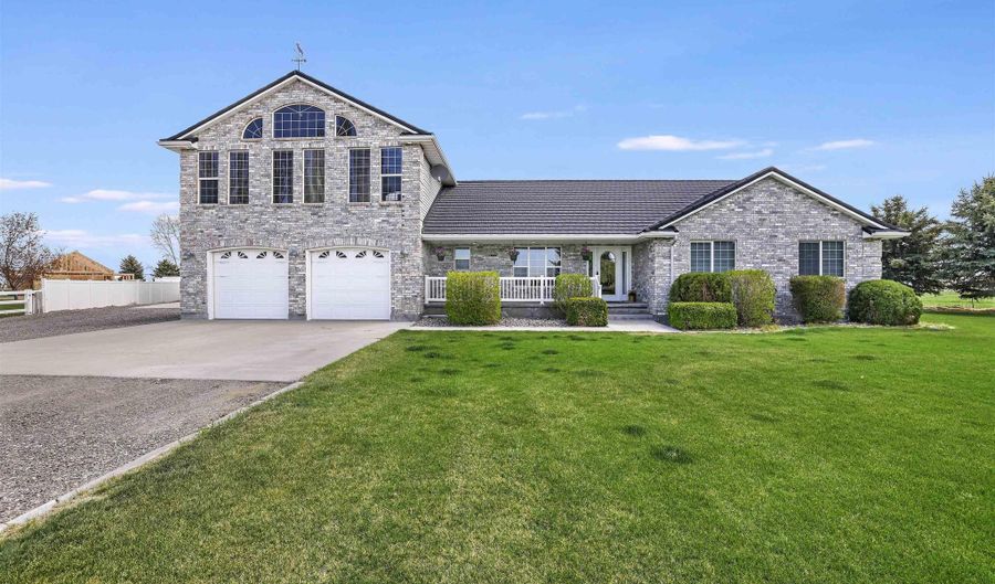 481 S 50 E, Burley, ID 83318 - 4 Beds, 3 Bath