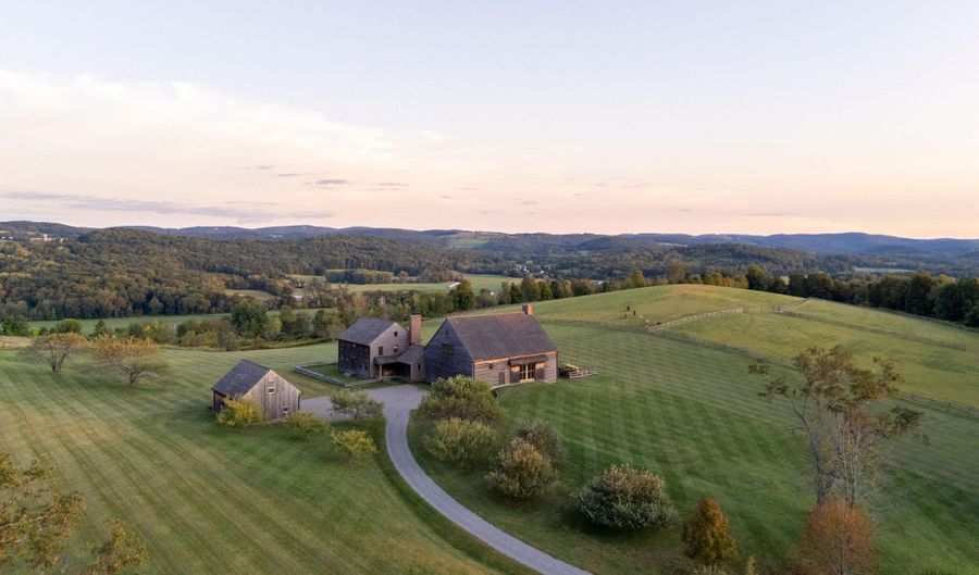 118 Finkle Rd, Ancram, NY 12502 - 5 Beds, 4 Bath