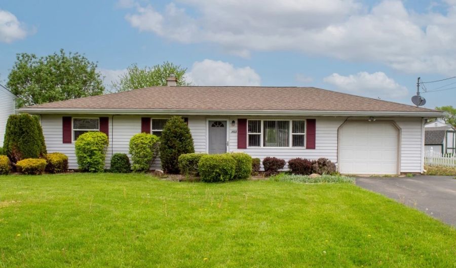 1488 Bexley Dr, Youngstown, OH 44515 - 3 Beds, 1 Bath