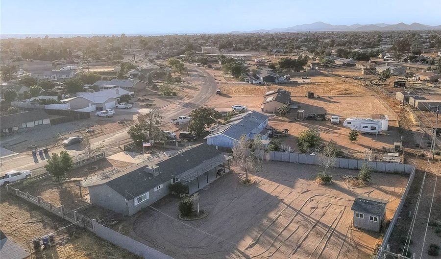 10525 Balsa, Apple Valley, CA 92308 - 3 Beds, 2 Bath