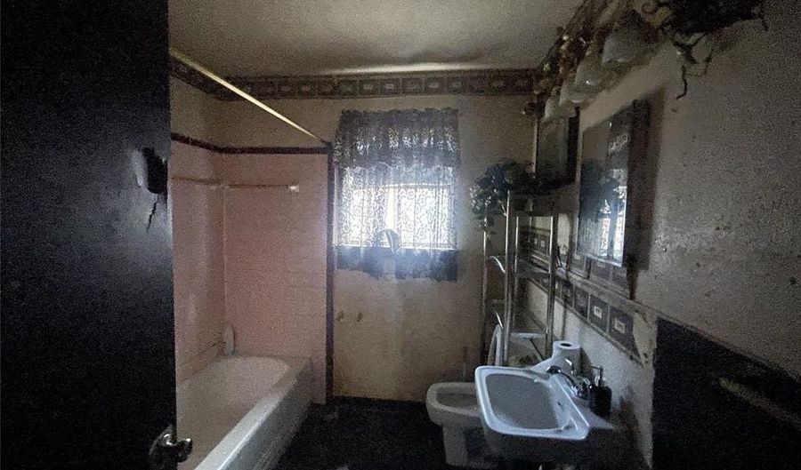 535 Browning St, Shreveport, LA 71106 - 3 Beds, 1 Bath