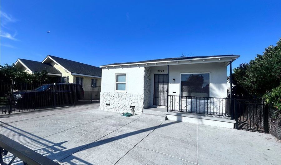1241 89th St, Los Angeles, CA 90044 - 3 Beds, 1 Bath
