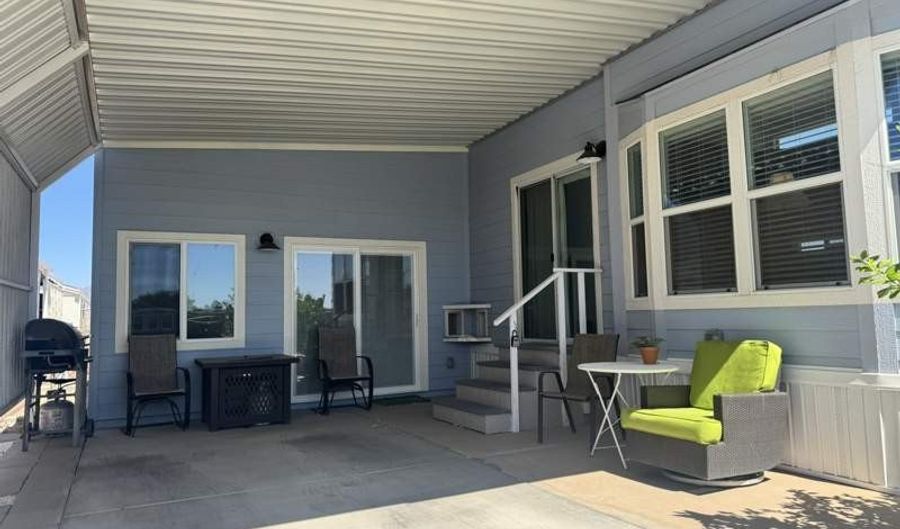 702 S. Meridian Rd 0555, Apache Junction, AZ 85120 - 1 Beds, 2 Bath