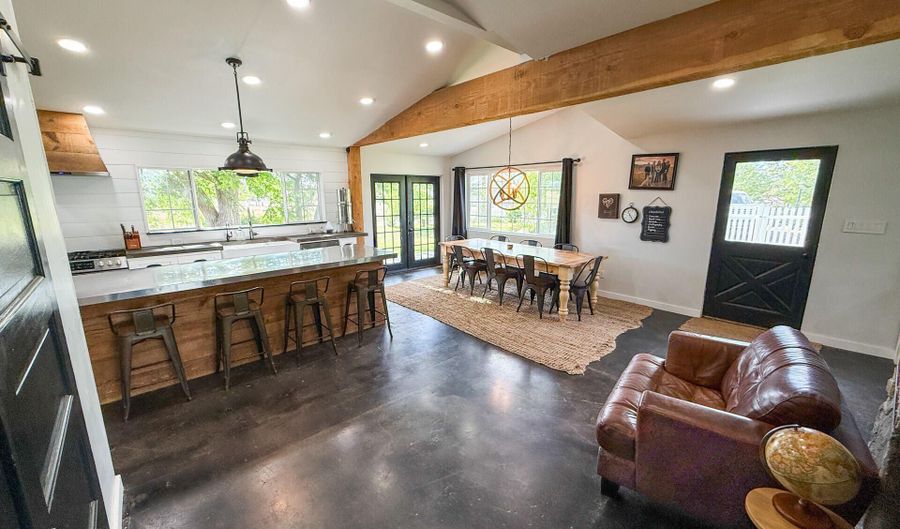 979 W Road 1 N, Chino Valley, AZ 86323 - 3 Beds, 2 Bath