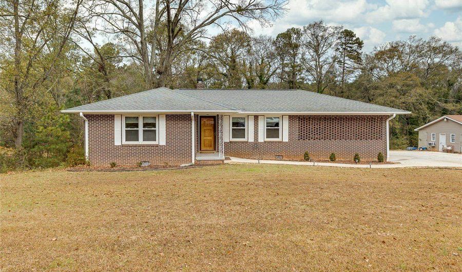 208 Brentwood Cir, Anderson, SC 29625 - 3 Beds, 2 Bath