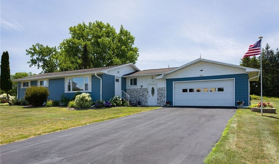 17552 Doxtater St, Adams, NY 13605 - 3 Beds, 1 Bath