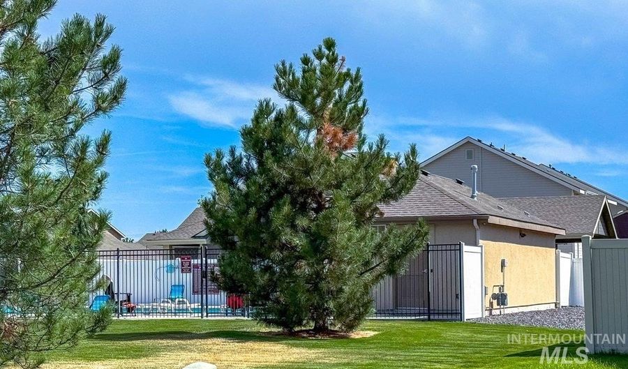 19063 Kenney Way, Caldwell, ID 83605 - 4 Beds, 2 Bath