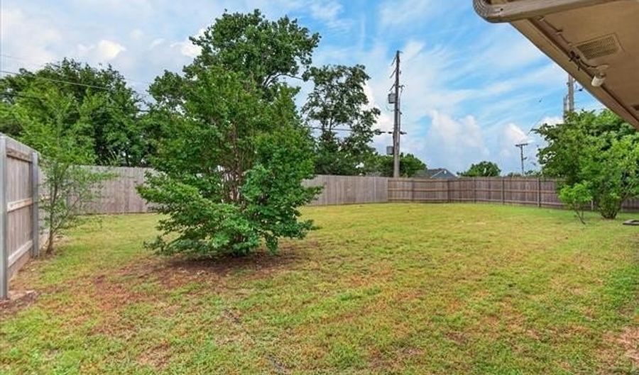 4809 Nebraska Ave, Bartlesville, OK 74006 - 3 Beds, 2 Bath