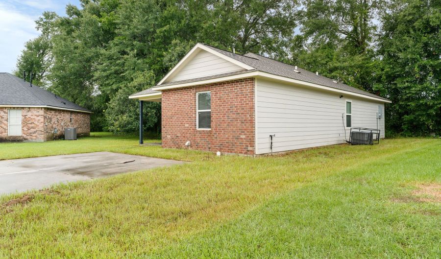 2362 Marci Ct, Baton Rouge, LA 70807 - 3 Beds, 2 Bath