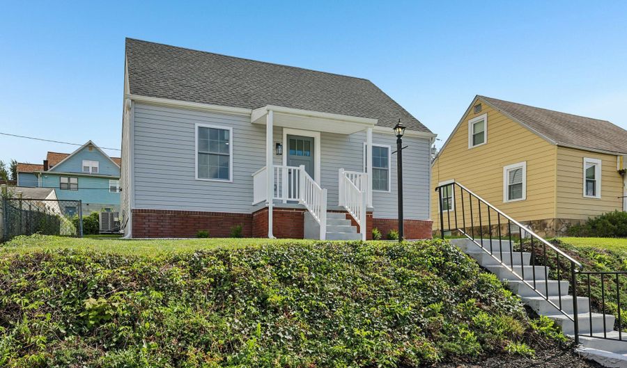 3215 ROSALIE Rd, Baltimore, MD 21227 - 4 Beds, 3 Bath