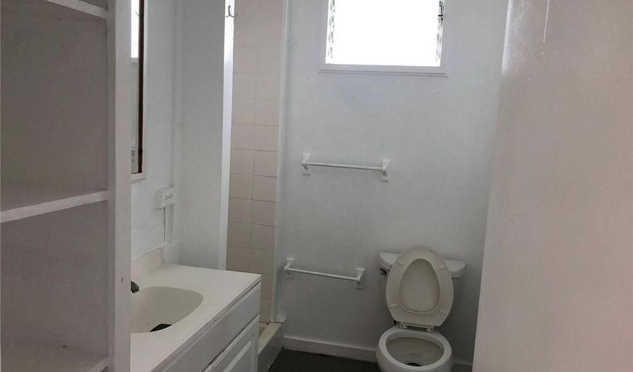 47-719 Kamehameha Hwy C, Kaneohe, HI 96744 - 2 Beds, 1 Bath