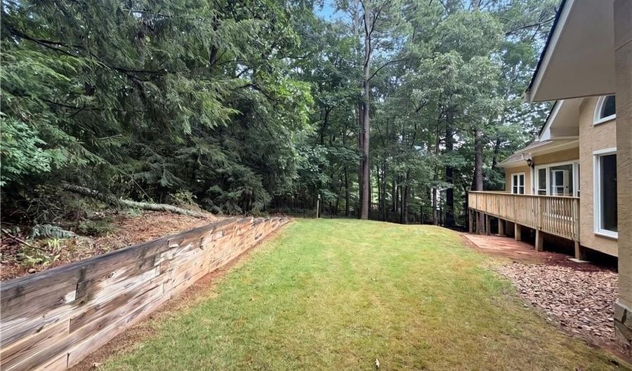 931 Sundew Dr, Alpharetta, GA 30005 - 5 Beds, 4 Bath