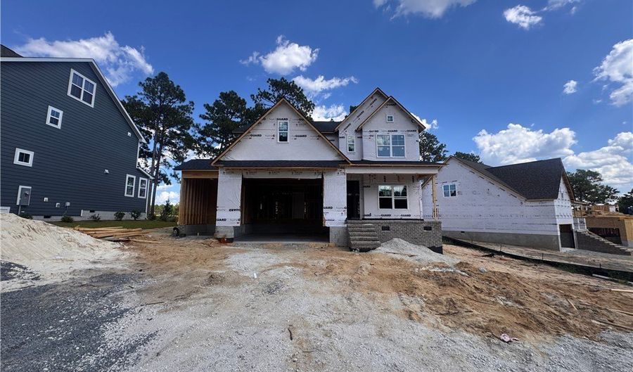 653 Watauga Ln, Aberdeen, NC 28315 - 4 Beds, 4 Bath