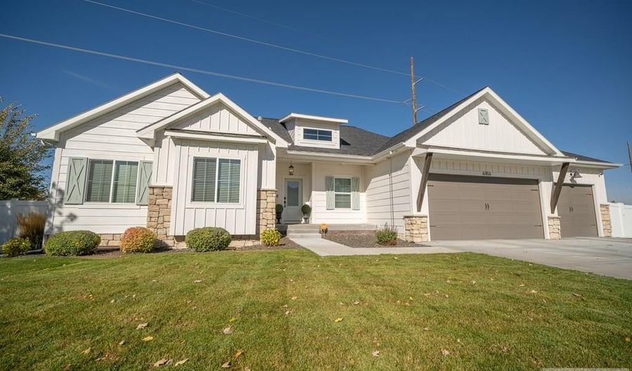 6353 E Tower Castle Loop, Ammon, ID 83406 - 5 Beds, 3 Bath