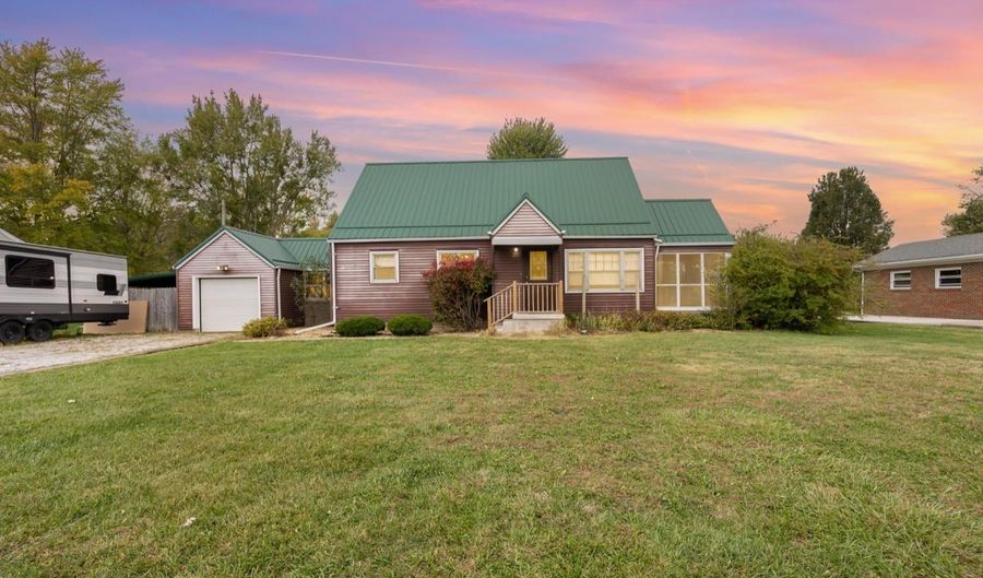1242 State Road 229, Batesville, IN 47006 - 3 Beds, 2 Bath