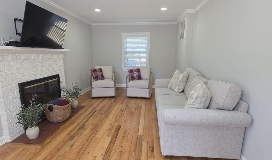 5427 DAWES Ave, Alexandria, VA 22311 - 3 Beds, 3 Bath