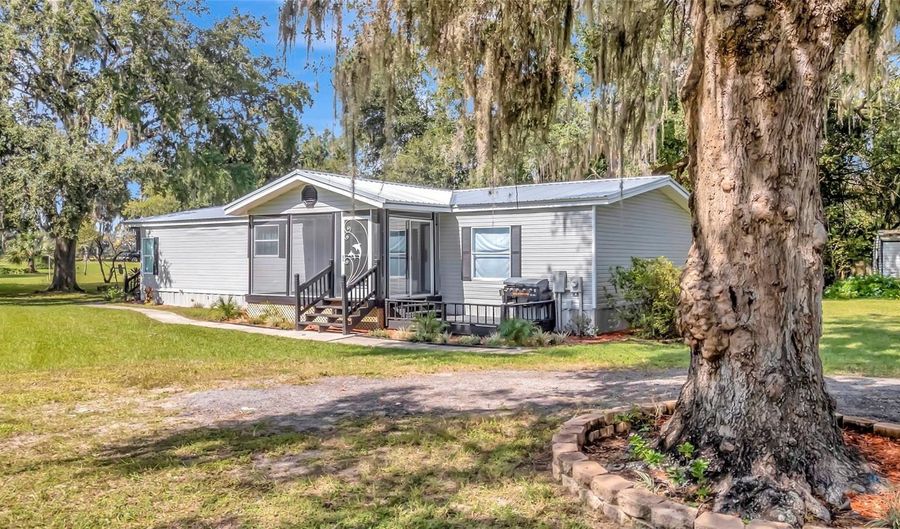 44403 STATE ROAD 19, Altoona, FL 32702 - 3 Beds, 2 Bath