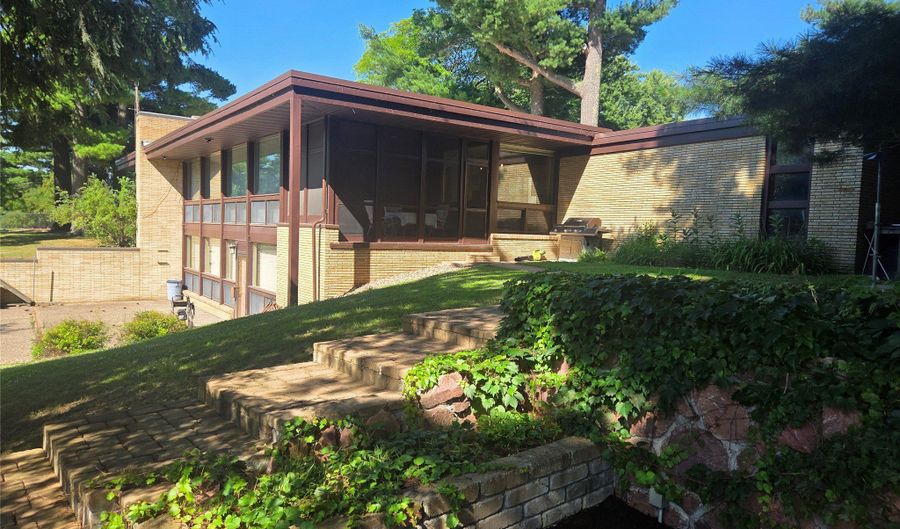 519 Birchwood Ave, Amery, WI 54001 - 3 Beds, 3 Bath