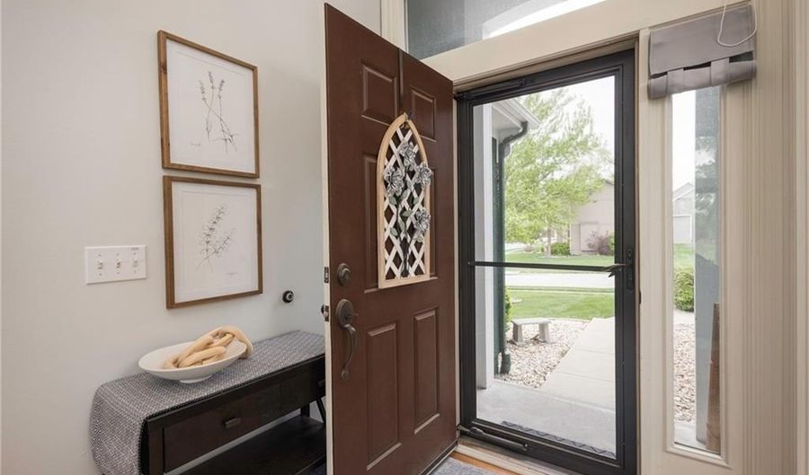 4417 N 141st St, Basehor, KS 66007 - 5 Beds, 5 Bath