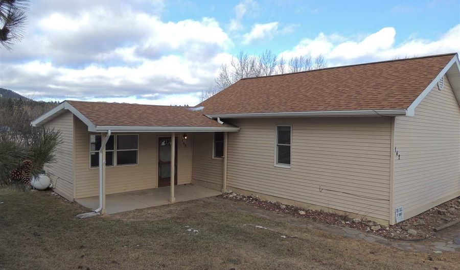 142 S 9th St, Custer, SD 57730 - 3 Beds, 1 Bath