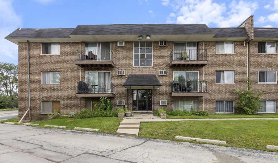 215 S Hale St 7C, Addison, IL 60101 - 1 Beds, 1 Bath