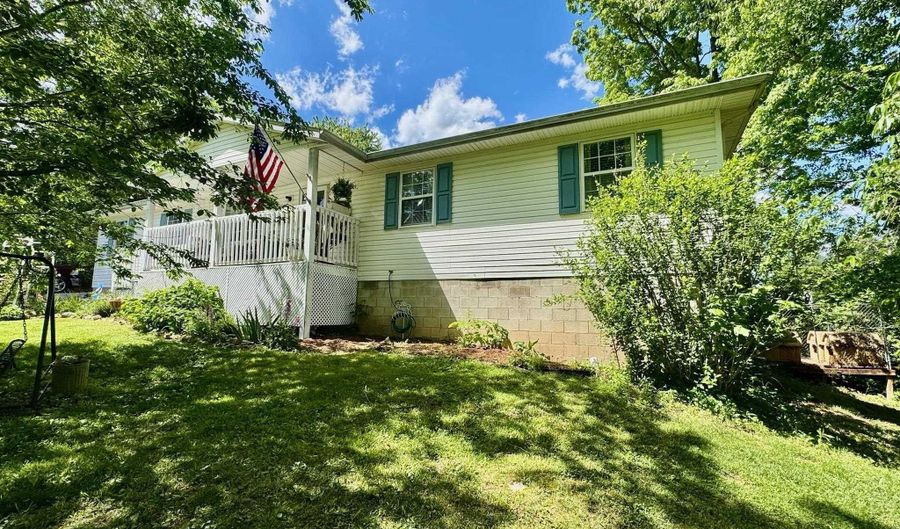 45 Hickory Heights Dr, Bedford, IN 47421 - 3 Beds, 2 Bath