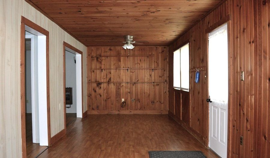 178 Sharon Ave, Ashland, OH 44805 - 2 Beds, 1 Bath