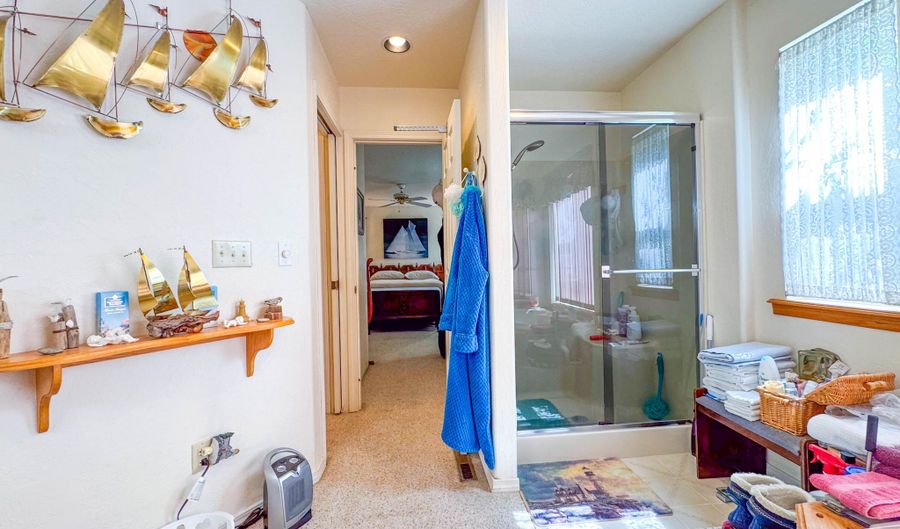6004 Thompson Creek Rd, Applegate, OR 97530 - 2 Beds, 2 Bath