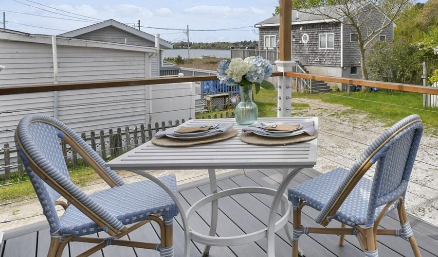 11 Thompson Rd 11, Bourne, MA 02532 - 1 Beds, 1 Bath