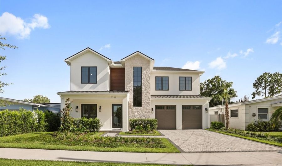 1326 W NEW HAMPSHIRE St, Orlando, FL 32804 - 5 Beds, 5 Bath
