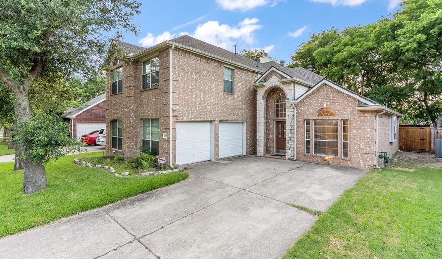 1317 Chardonnay Dr, Allen, TX 75002 - 5 Beds, 3 Bath